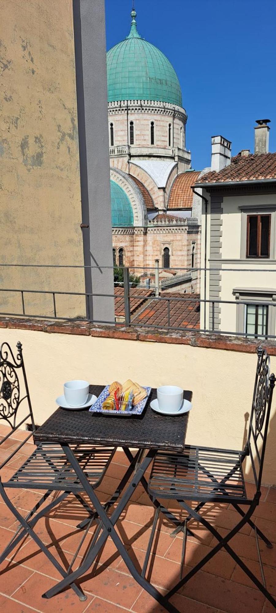 Sunny Home With Roof Patio Флоренция Экстерьер фото